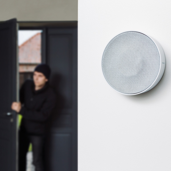 Pack Smart Indoor Siren + Smart Door and Window Sensors